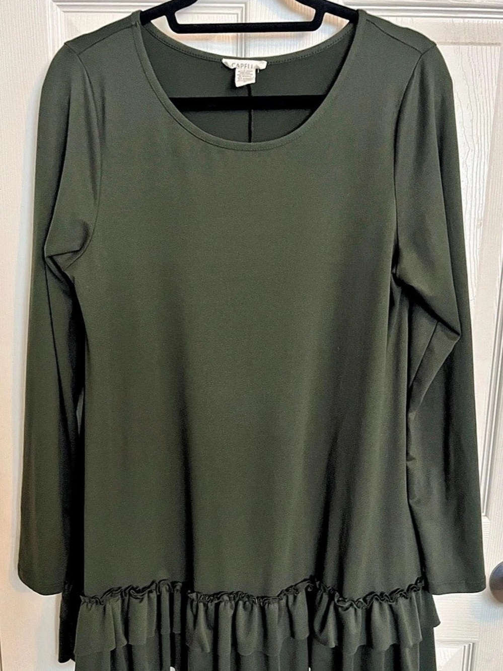 Capella Olive Green Ruffle Hem Long Sleeve Tunic Size Large